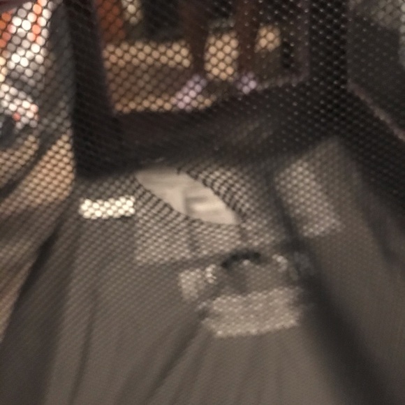 Pack n play - Picture 3 of 6